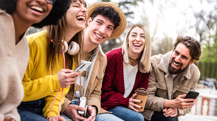 Junge Menschen der Generation Z in einer Gruppe